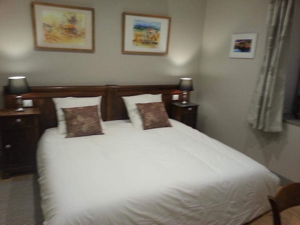 Bed and Breakfast Relais St Jacques - Roanne Saint-Haon-le-Châtel Habitación foto