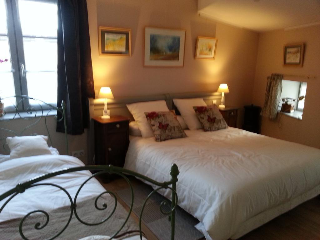 Bed and Breakfast Relais St Jacques - Roanne Saint-Haon-le-Châtel Habitación foto